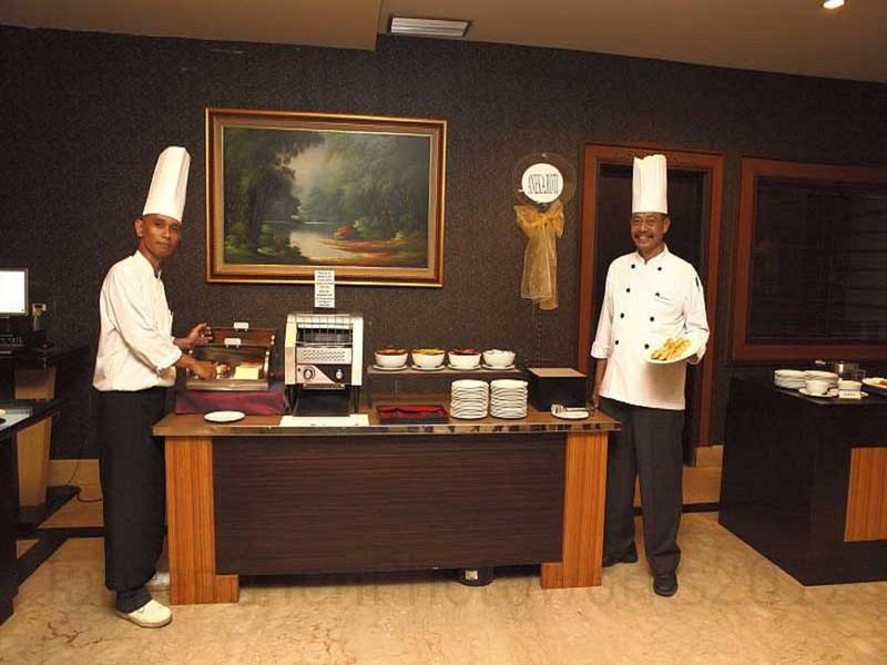 Orchardz Hotel Industri Jakarta Exterior foto